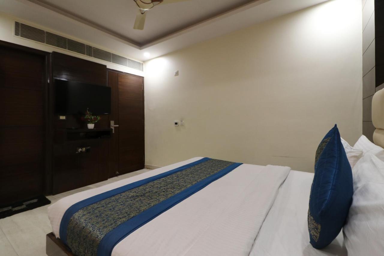 Hotel Mannat International By Mannat نيودلهي المظهر الخارجي الصورة